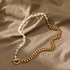 Mason & Madison Co. Half Chain Peral Necklace